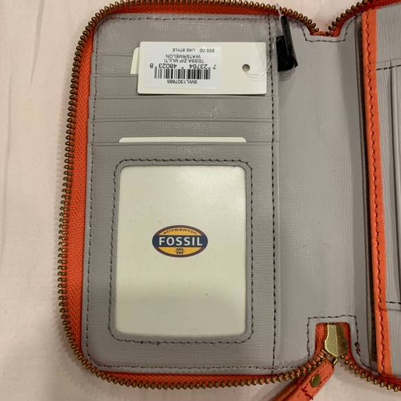 NEW fossil wallet in orange - lots of card slots! - Picture 6 of 8